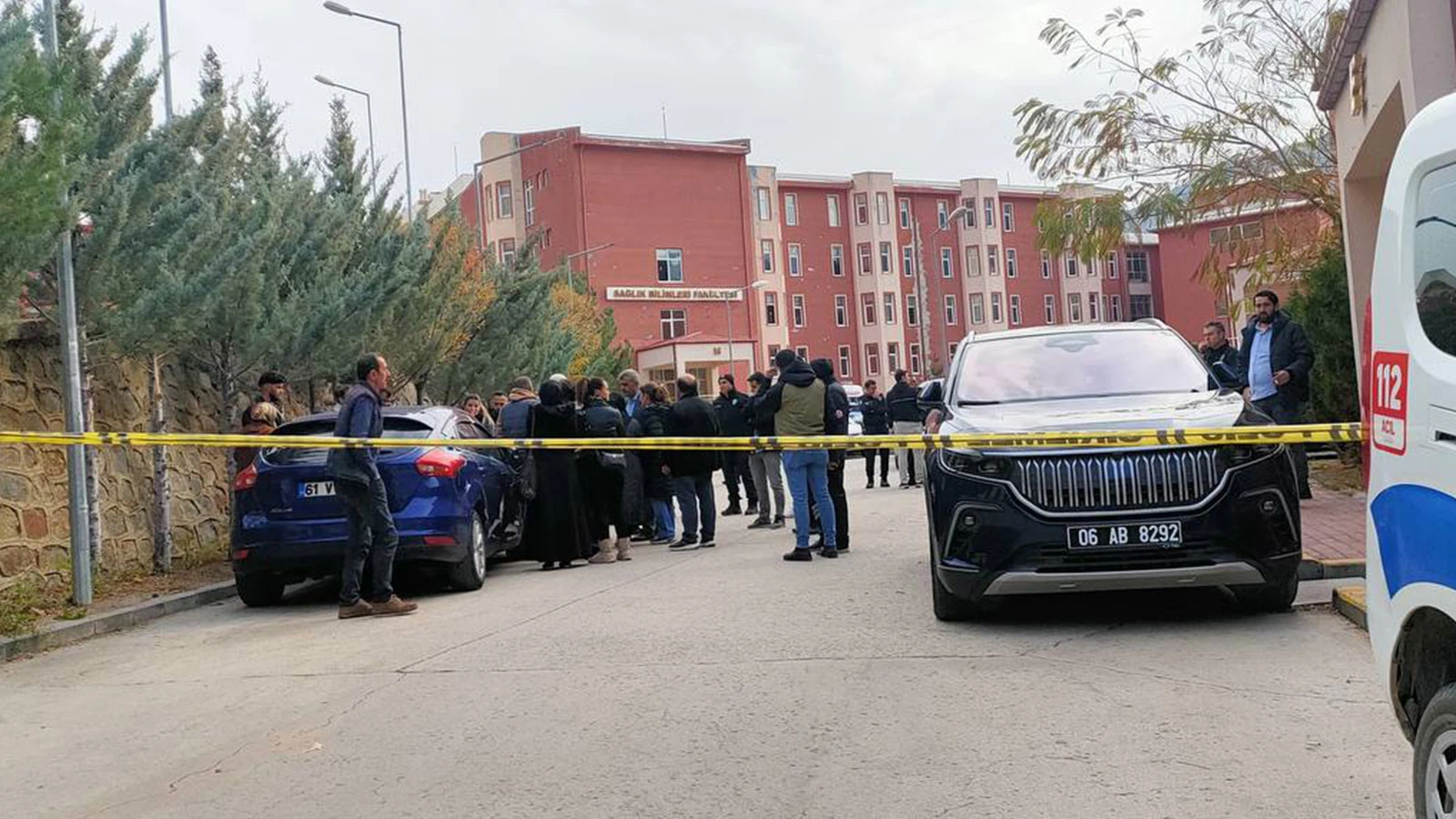 Gümüşhane Üniversitesi'nde kadın memuru rehin alan erkek, sorguda susma hakkını kullandı