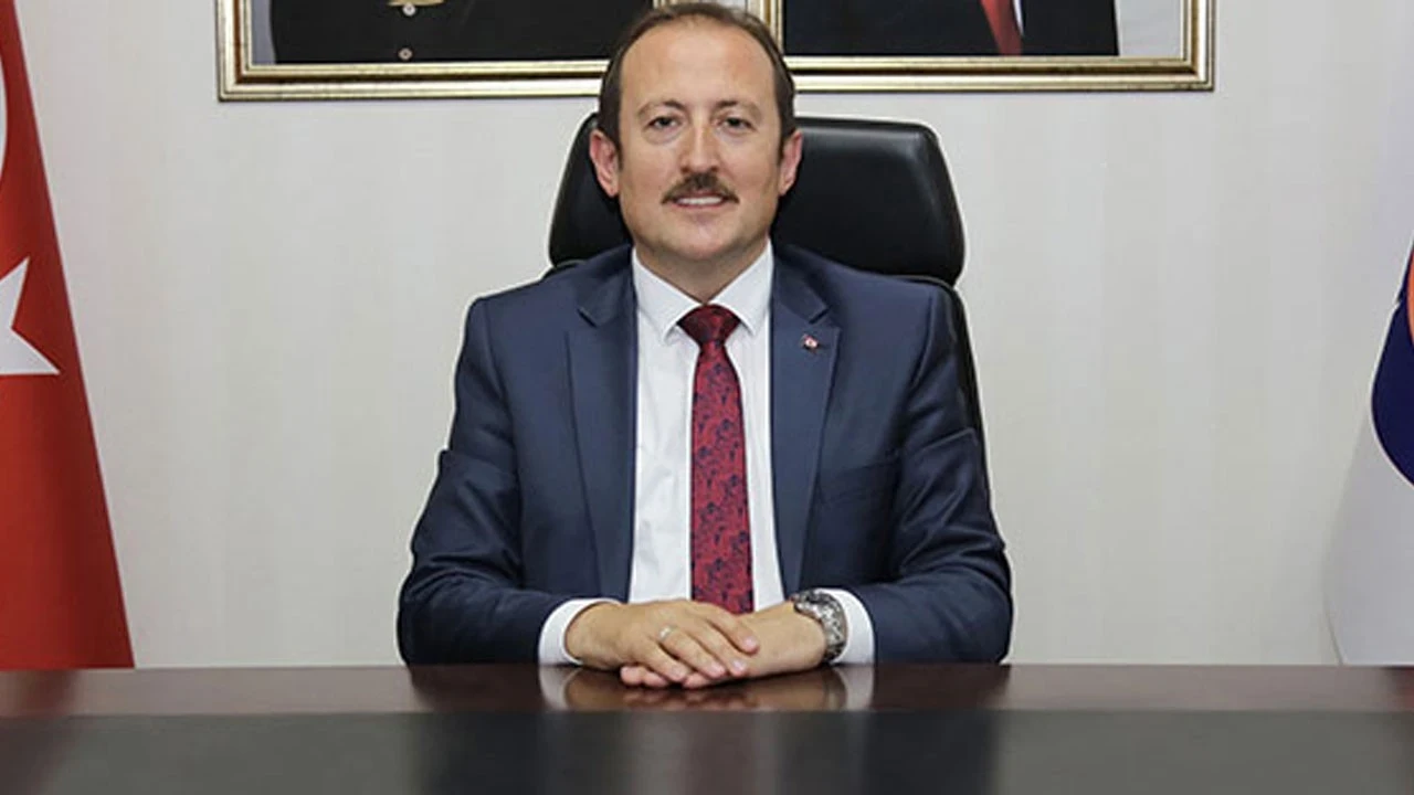 AFAD'dan Sındırgı’da depremzedelere konteyner ve barınma desteği