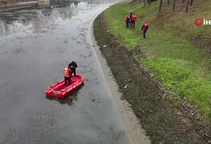 Eskişehir'de kayıp öğretmeni arama çalışmaları sürüyor