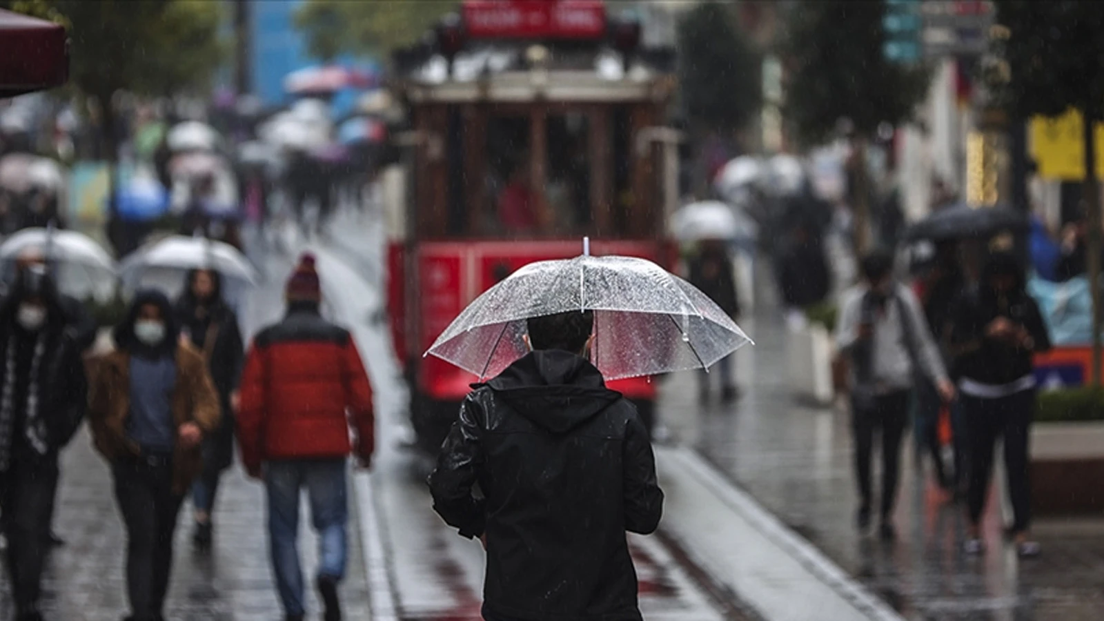 Meteoroloji tek tek saydı: İstanbul dahil birçok ile 'sağanak yağış' uyarısı