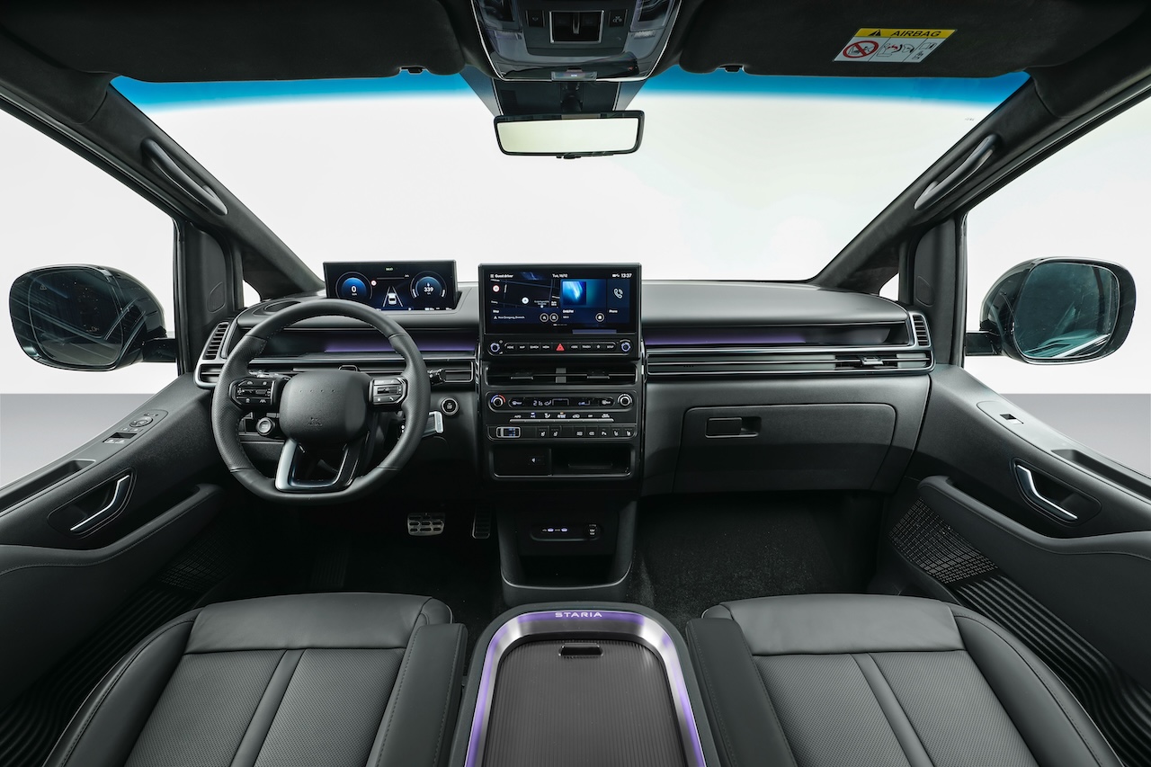 Hyundai STARIA Electric Tanıtıldı! İşte Özellikleri!