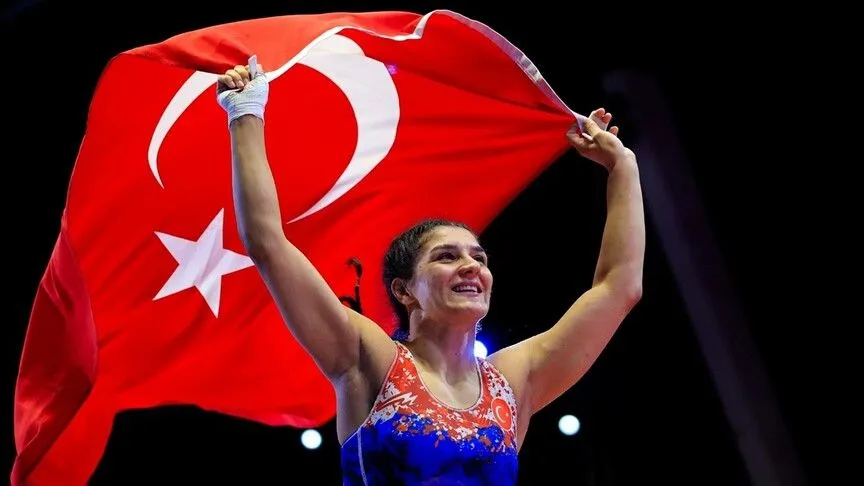 Milli güreşçi Nesrin Baş Avrupa şampiyonu oldu