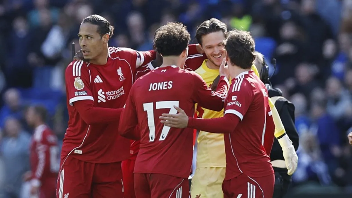 Liverpool, deplasmanda son dakika golüyle Everton'ı mağlup etti!