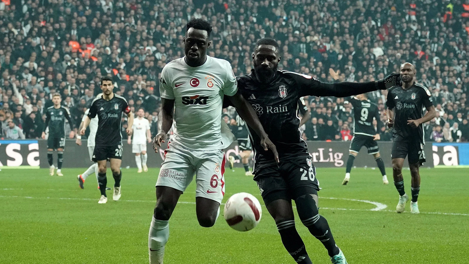 Beşiktaş, yeni stadında Galatasaray’a bir kez kaybetti
