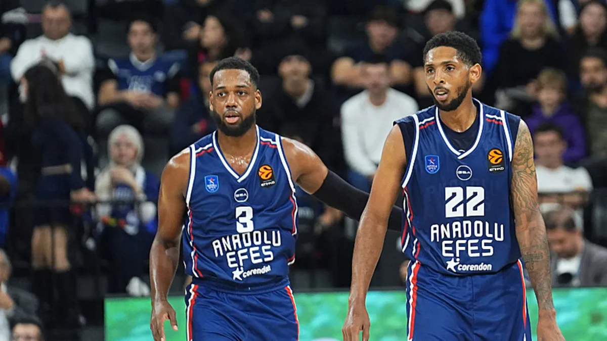 Anadolu Efes, Zalgiris Kaunas'a Konuk Oluyor