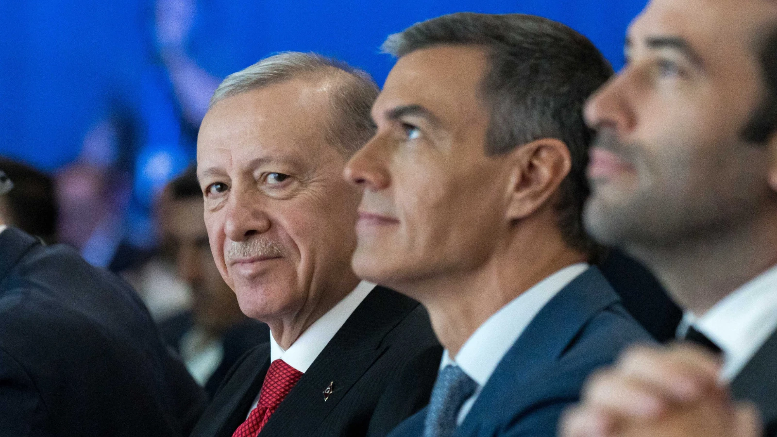 El Pais'ten analiz: Pedro Sanchez Türkleri cezbediyor
