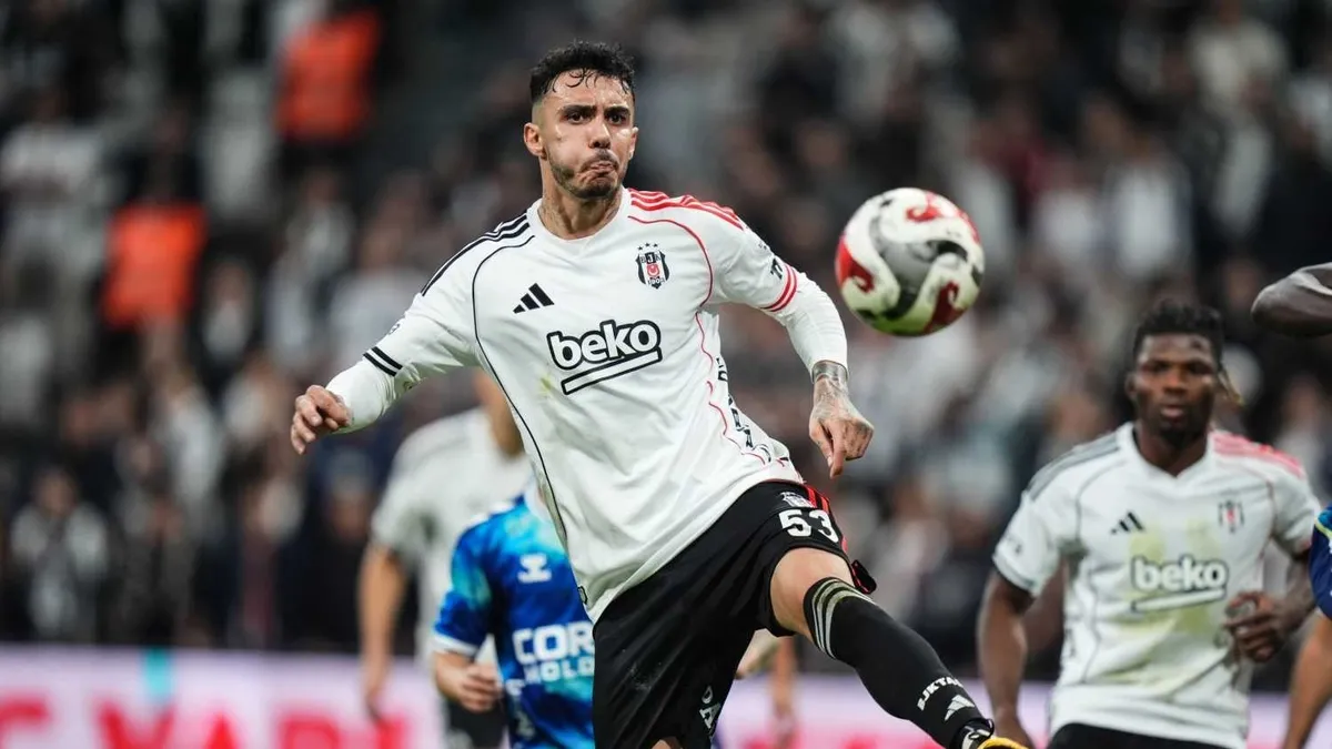 Emirhan Topçu'dan Beşiktaş'a kötü haber