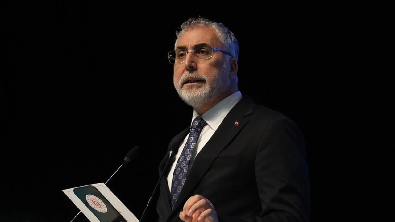Bakan Işıkhan'dan kamu işçisine üçüncü zam teklifine dair açıklama