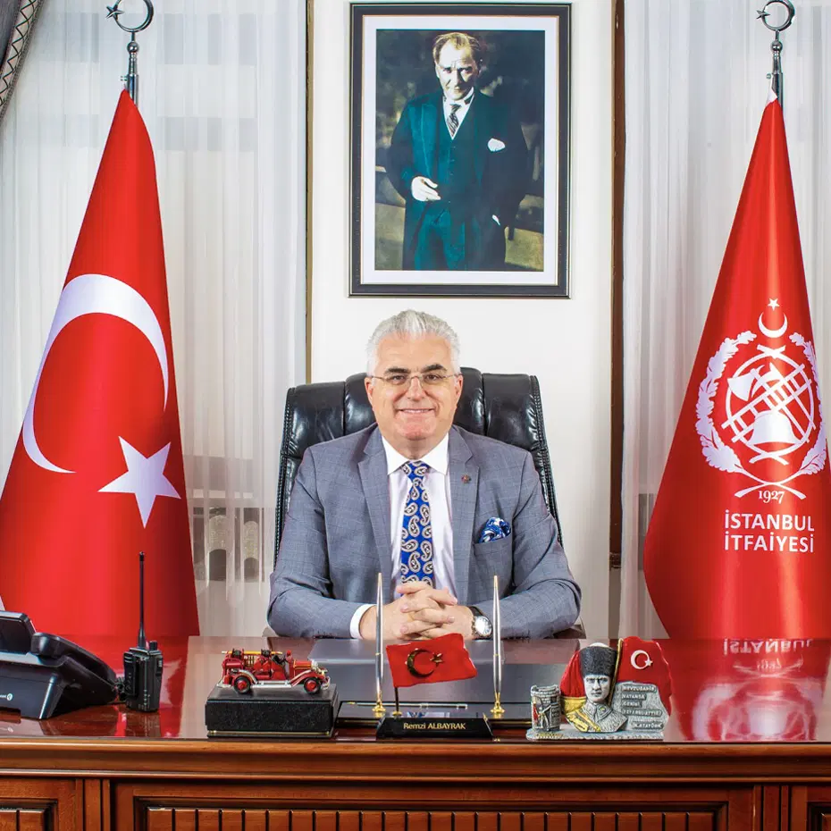 İBB İtfaiye Daire Başkanı Remzi Albayrak gözaltına alındı