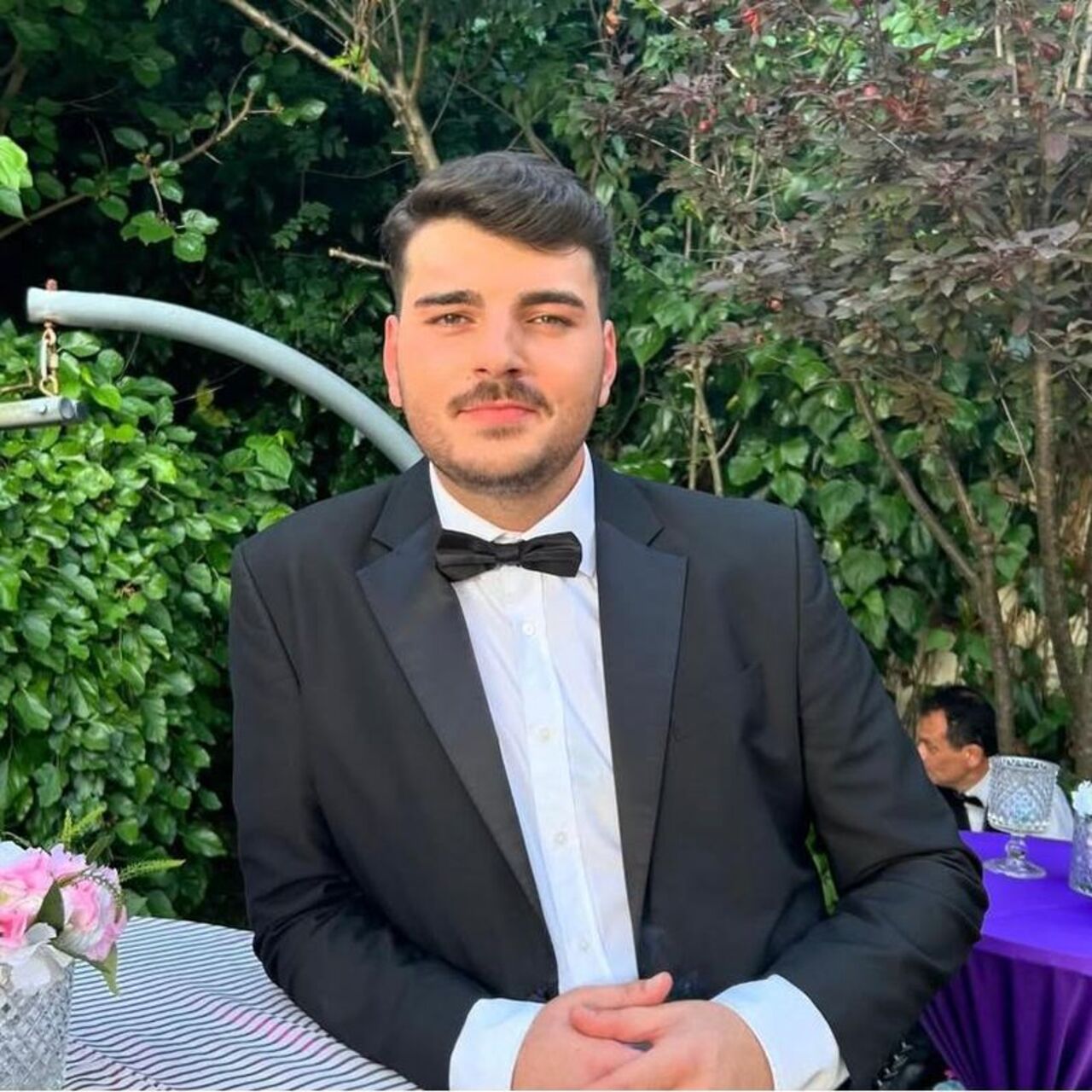 Oyuncu Akdeniz'i darbeden 2 kişi gözaltına alındı