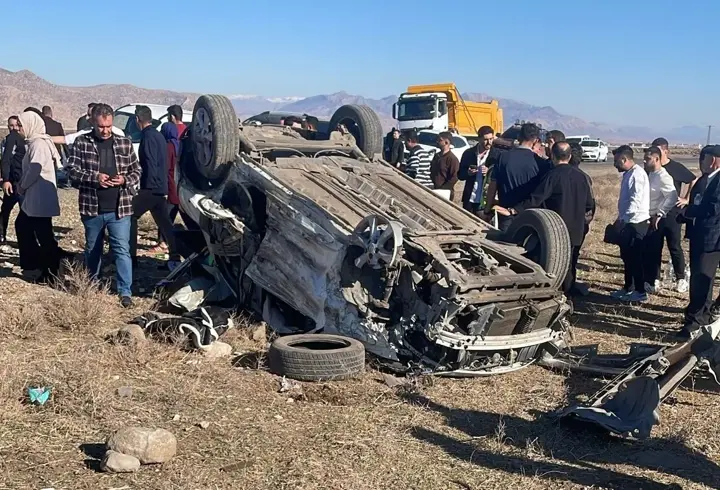 Şırnak'ta kafa kafaya facia: 1'i çocuk 7 yaralı