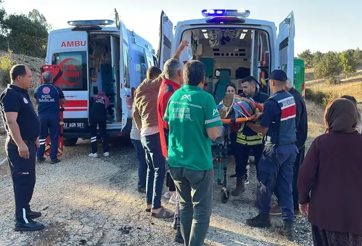 SON DAKİKA... Mersin'de feci kaza: 5 kişi can verdi, çok sayıda yaralı var