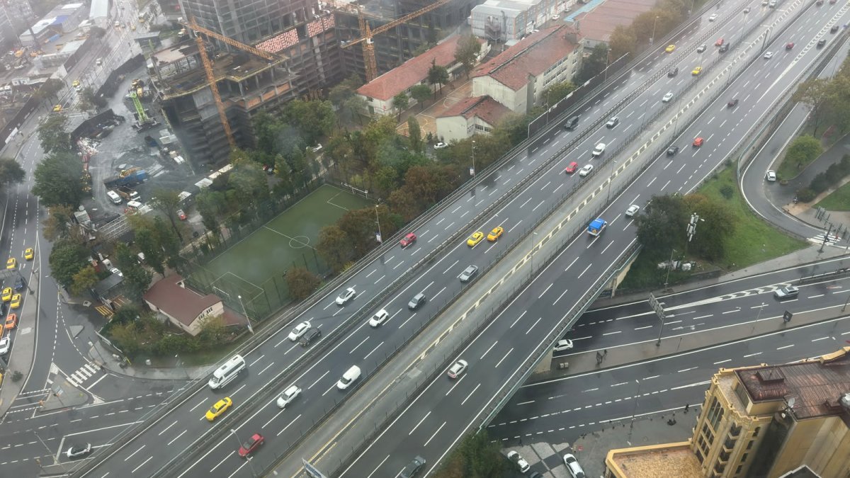 İstanbul’da Trafik Yoğunluğu Yüzde 40’ın Altına Geriledi