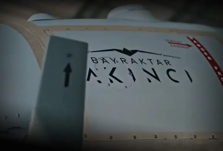 Bir testi daha başarıyla tamamladı... Havacılık tarihine imza: Bayraktar Akıncı TİHA!