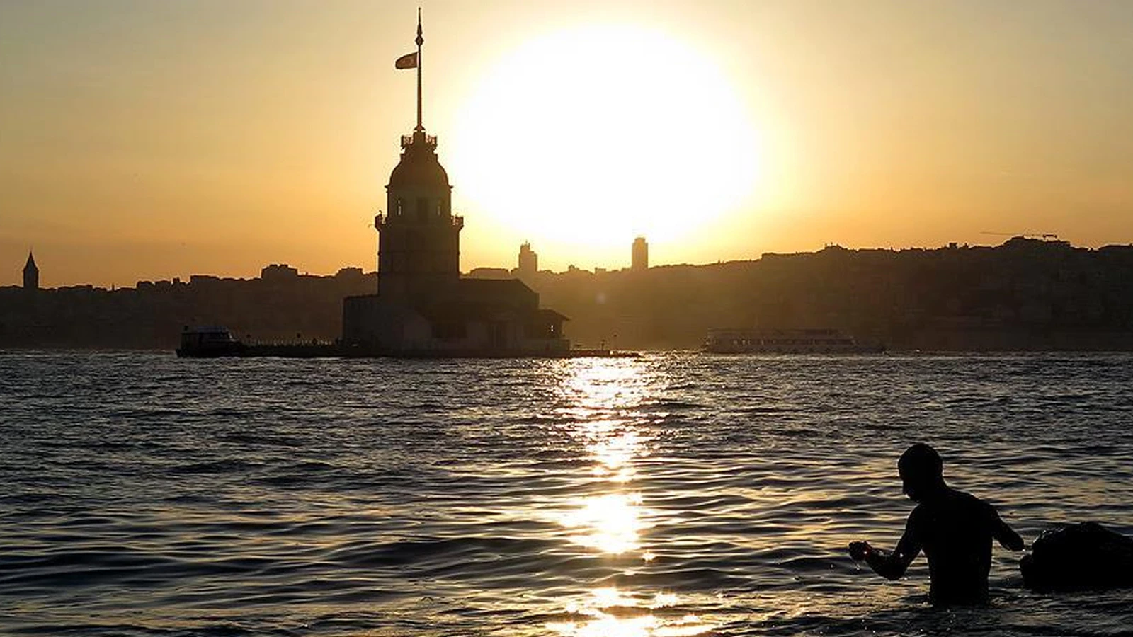 Afrika'dan gelecek, Türkiye'yi kavuracak: Sıcaklıklar mevsim normallerinin üzerine çıkıyor