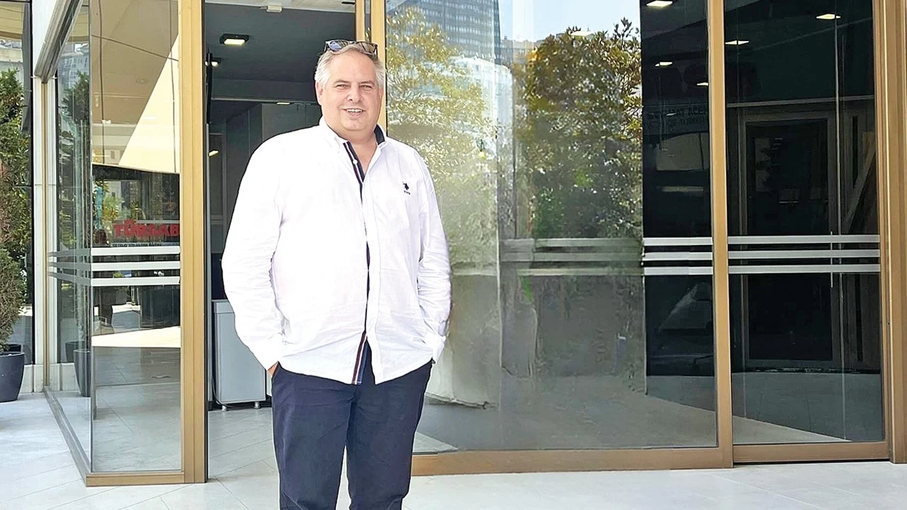 Özgüven: Charter uçuşların yüzde 10’u bireysel turiste açılmalı