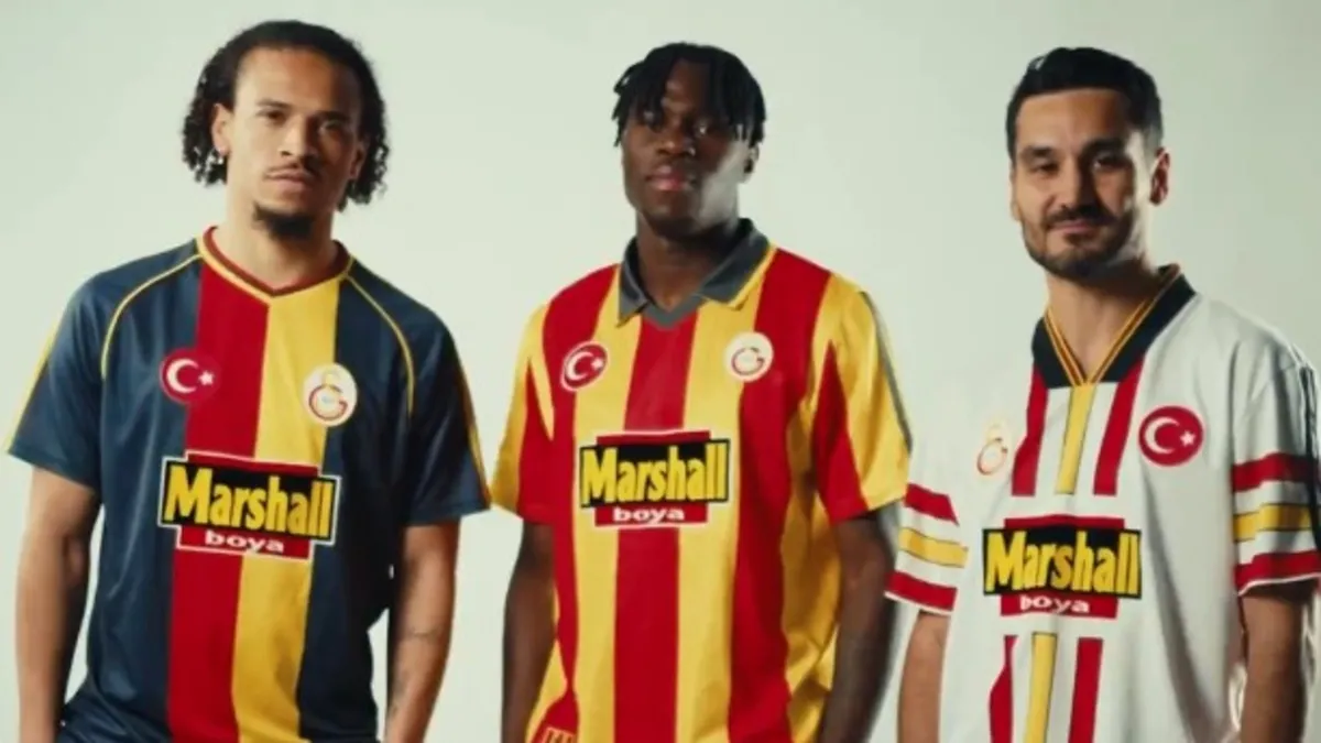 Galatasaray efsane 3 formasını Retro Koleksiyonu’yla yeniden satışa sundu!
