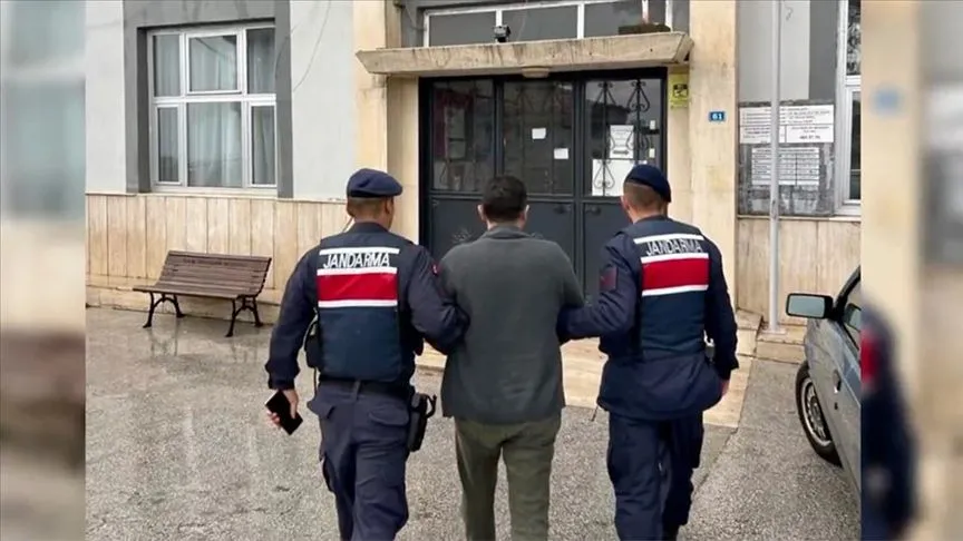 FETÖ'ye yönelik 32 ilde düzenlenen operasyonlarda 92 şüpheli yakalandı
