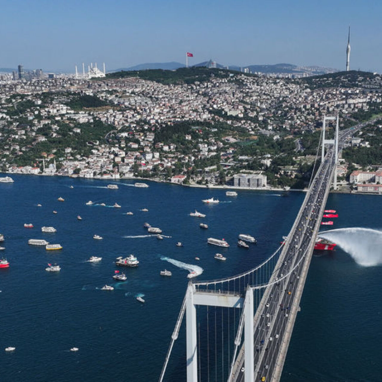Boğaz'da 15 Temmuz korteji! 