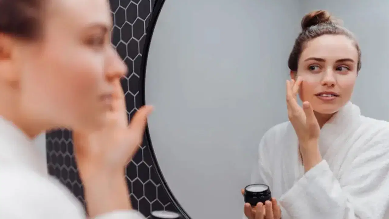 Cilt bariyerinin gizli kahramanı: Seramid nedir?