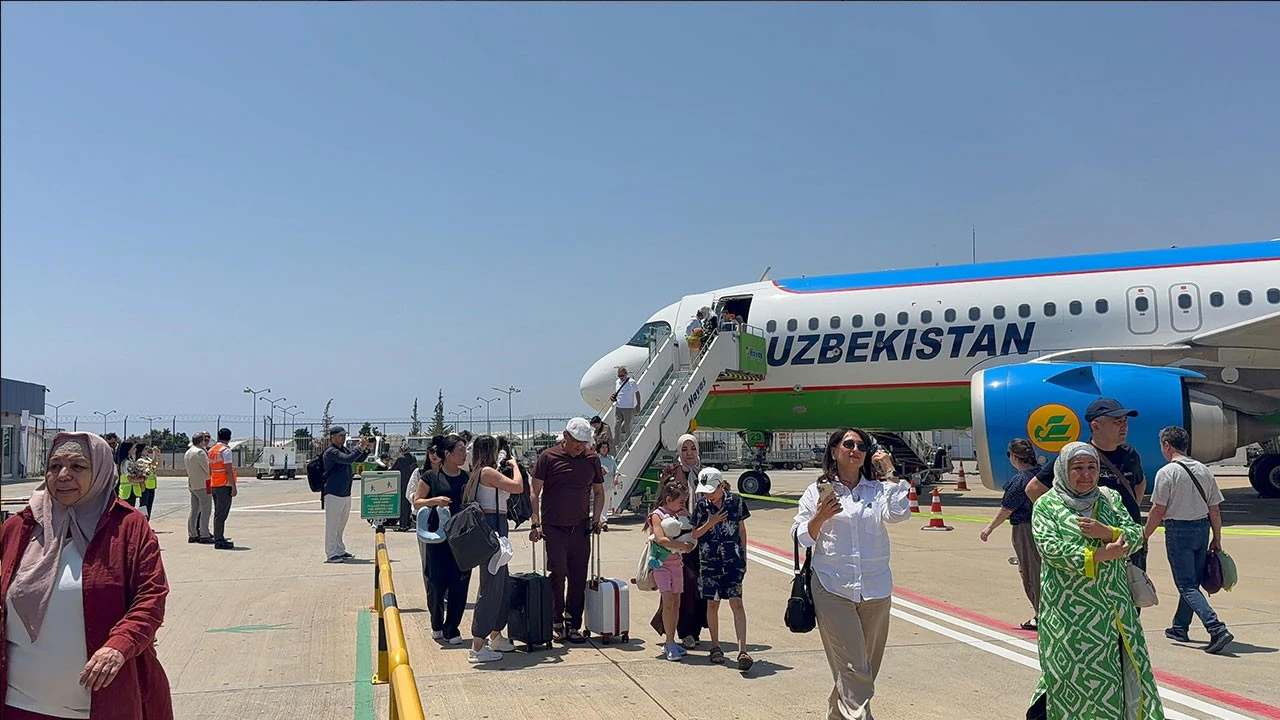 Özbekistan'dan Gazipaşa-Alanya Havalimanı'na ilk direkt uçuş gerçekleşti