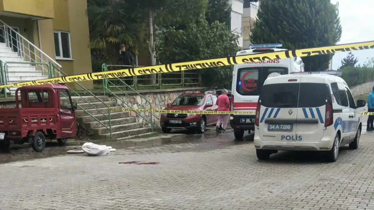 Sakarya'da Tartıştığı Eski Komşusunu Tabancayla Öldürdü