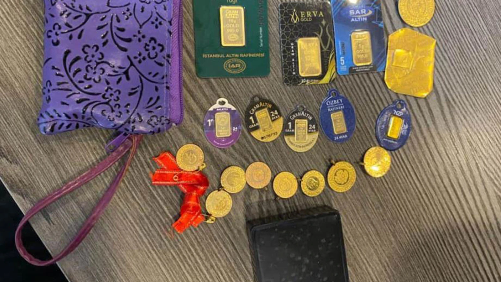 Halı yıkamaya verdiler, içinden servet çıktı!