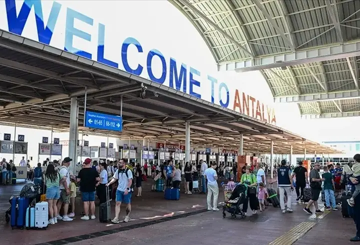 Antalya, 9 ayda 14 milyondan fazla turisti ağırladı