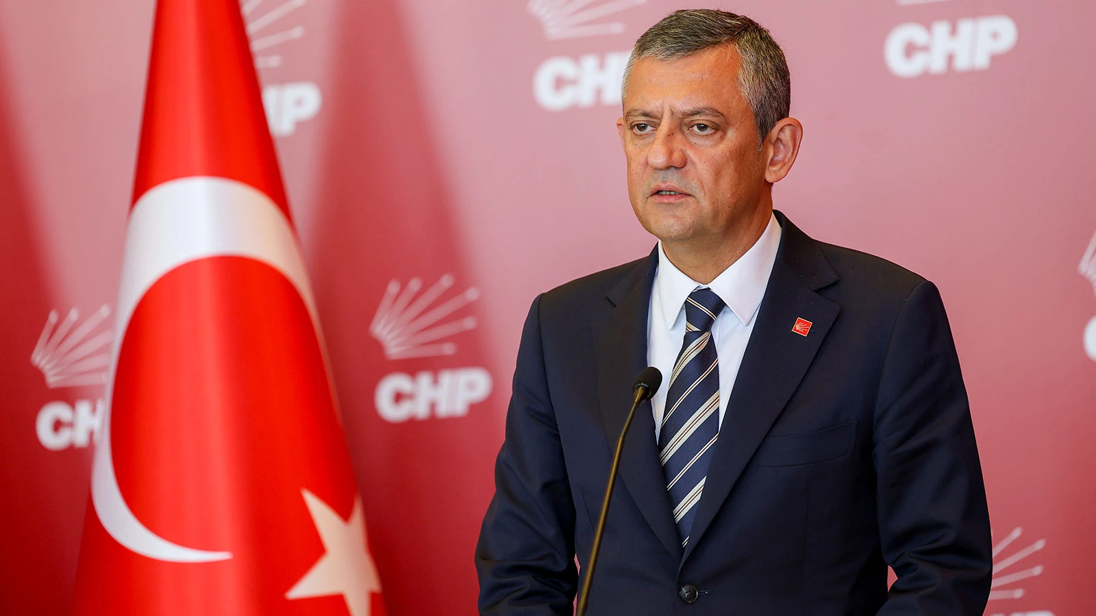 CHP lideri Özgür Özel: Orman yangınlarıyla etkin mücadeleden tasarruf ediyorlar