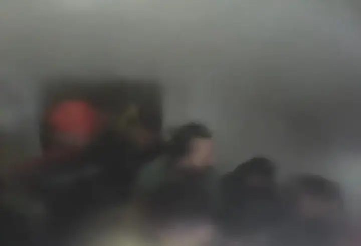 O anlar kamerada: Alevlerin arasından son anda kurtarıldı!