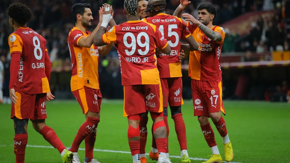 Düyanın en iyi takımları açıklandı. Listede tek Türk takımı var!