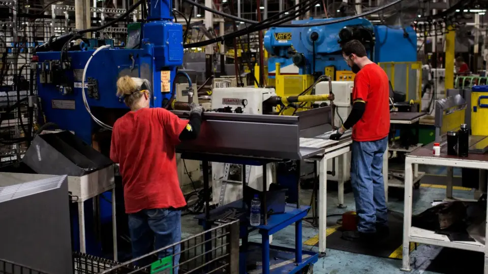 ABD'de imalat PMI 2025'i en düşük seviyede kapattı
