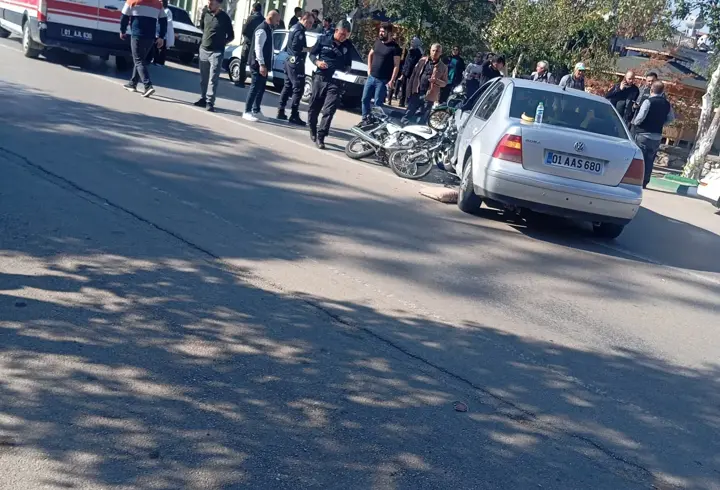 Kozan'da otomobil ile motosiklet çarpıştı: 2 yaralı