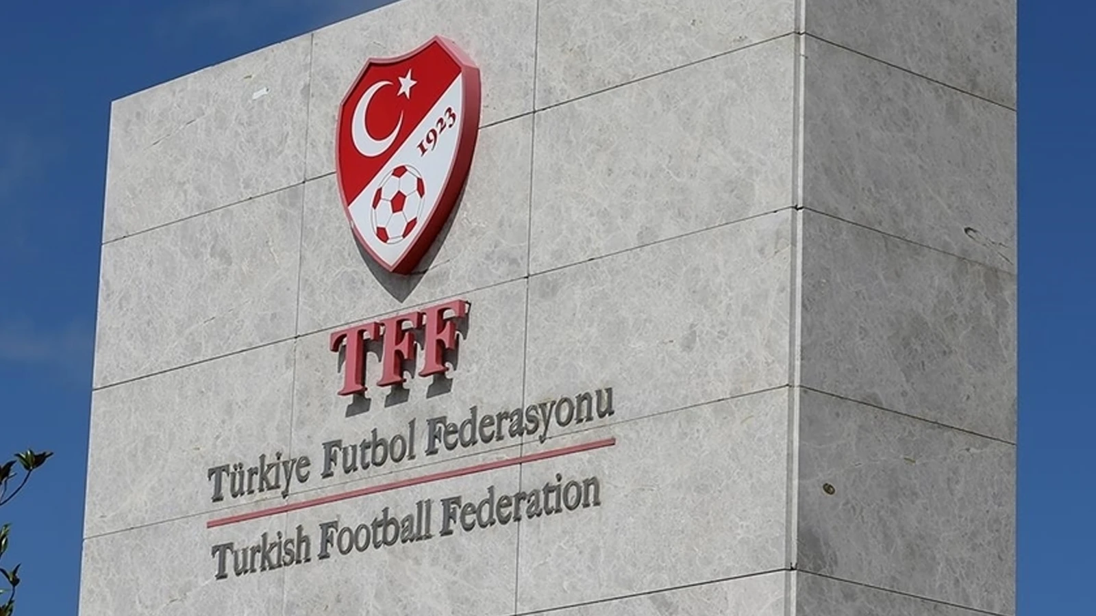 TFF açıkladı! Transfer dönemlerinin başlangıç ve bitiş tarihi belli oldu