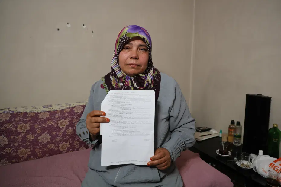 Sosyal medyaya düştü. Platonik aşkının peşinden gitti, annesi endişeli
