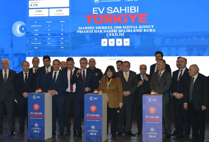 Mardin’de ‘Yüzyılın Konut Projesi'nde kura çekimleri yapıldı