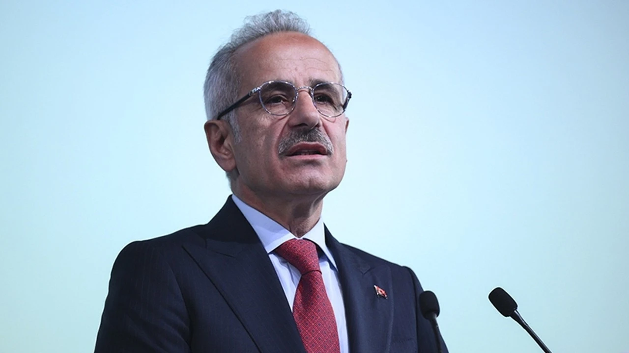 Bakan Uraloğlu, "mühendislik destanı" diyerek paylaştı: 23 yılda 4 bin 75 yeni köprü