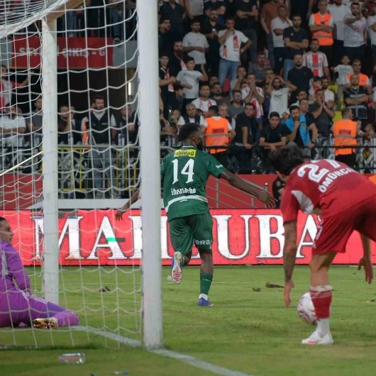 Türk Futbol Tarihine Geçti: Her Maçta Gol Atıyor!