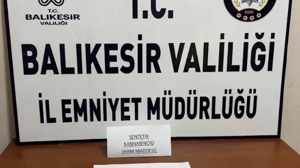 Manyas’ta Durdurulan Otomobilde Bonzai Ham Maddesi Ele Geçirildi; 2 Gözaltı