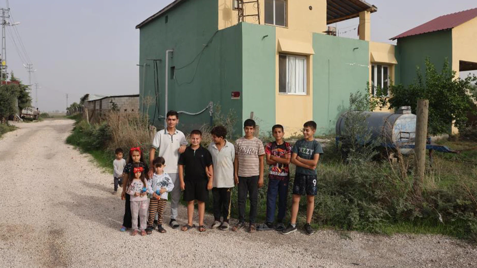 Bu Mahallede Herkesin Soyadı Aynı: Karışıklığın Önüne Böyle Geçiyorlar!