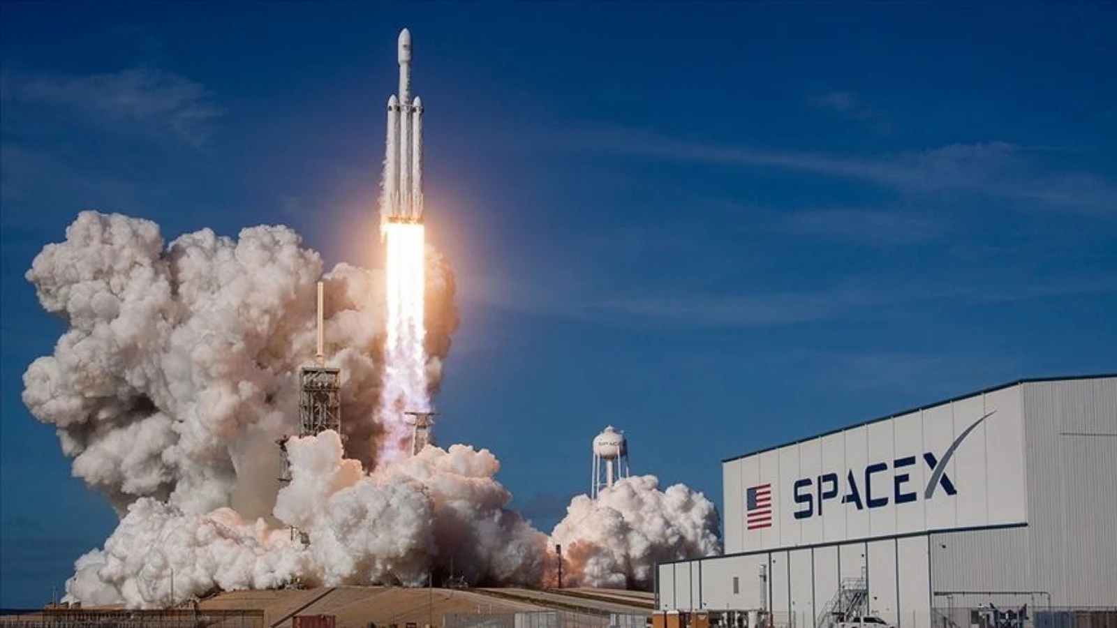 SpaceX, yapay zeka şirketi xAI'yı bünyesine kattı 