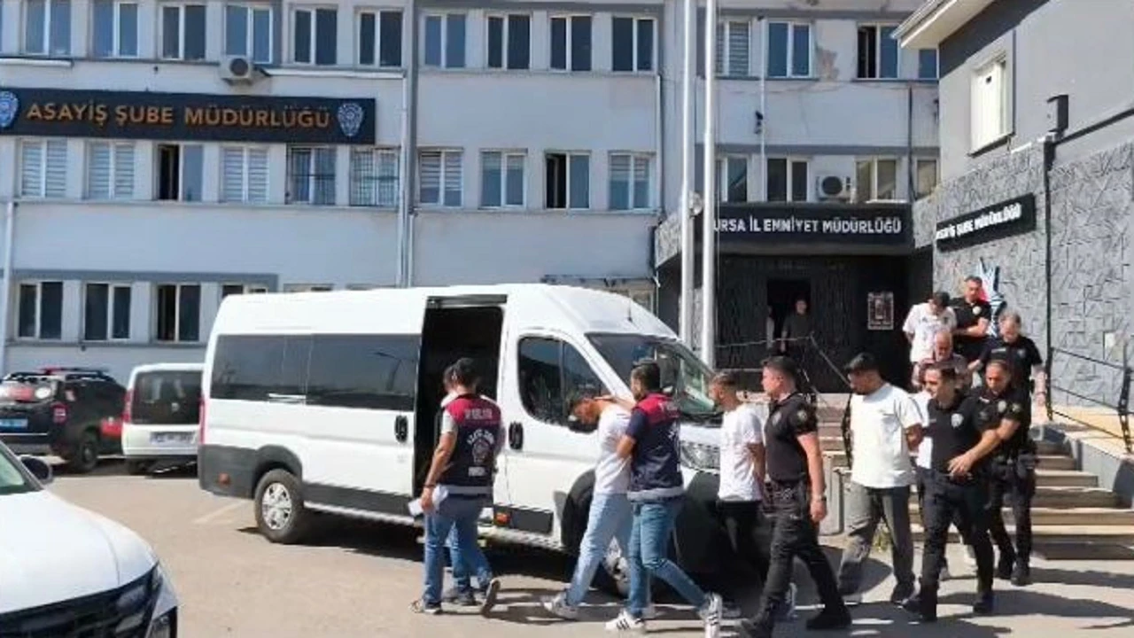 Sosyal medyada milyonluk borsa oyunu: Vurgunculara operasyon