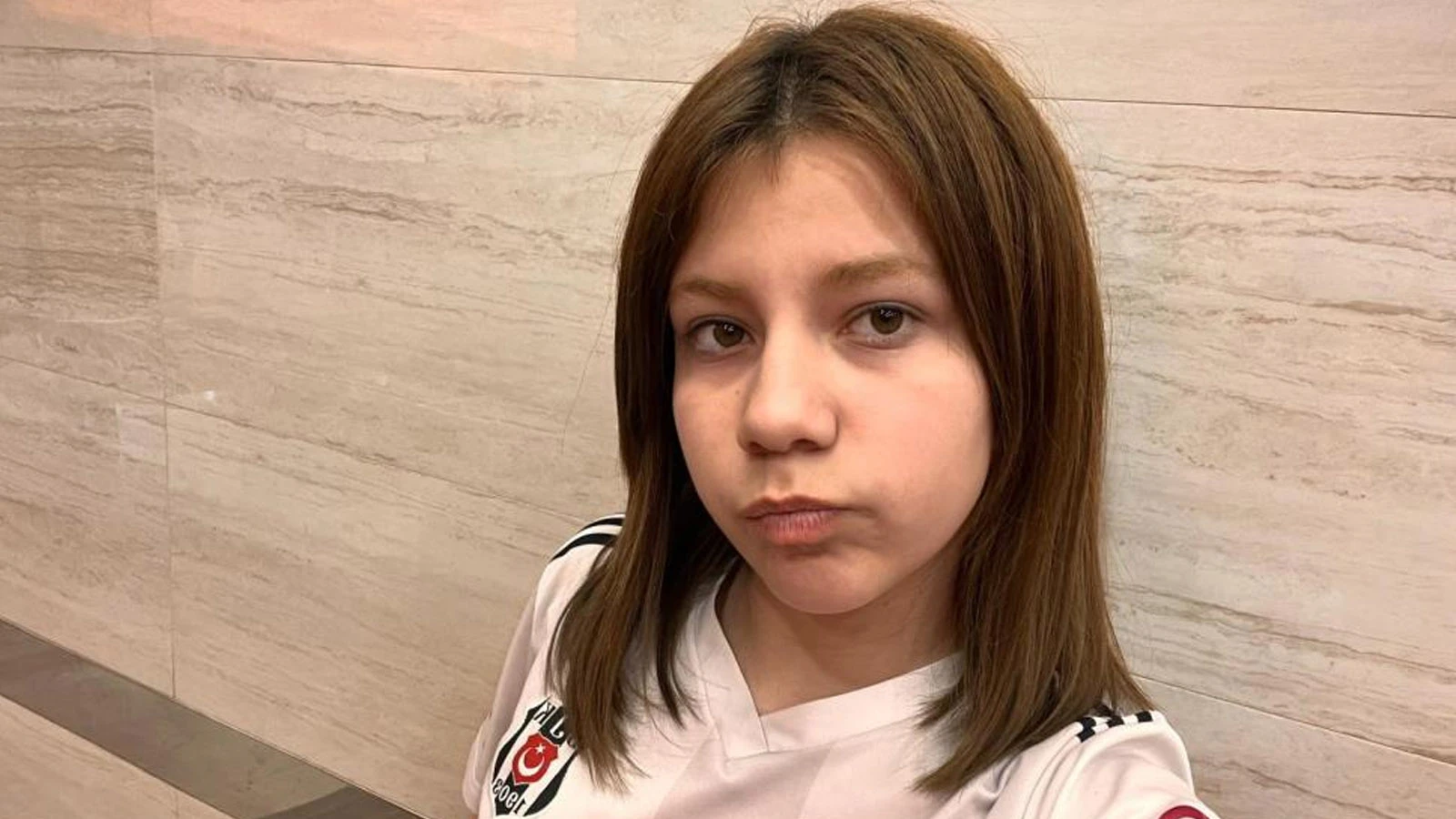 Arkadaşına gitmek için evinden ayrılan Ezgi'den 5 gündür haber alınamıyor