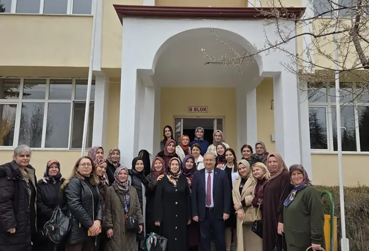 Atık kumaşlar huzurevi sakinlerine umut oldu