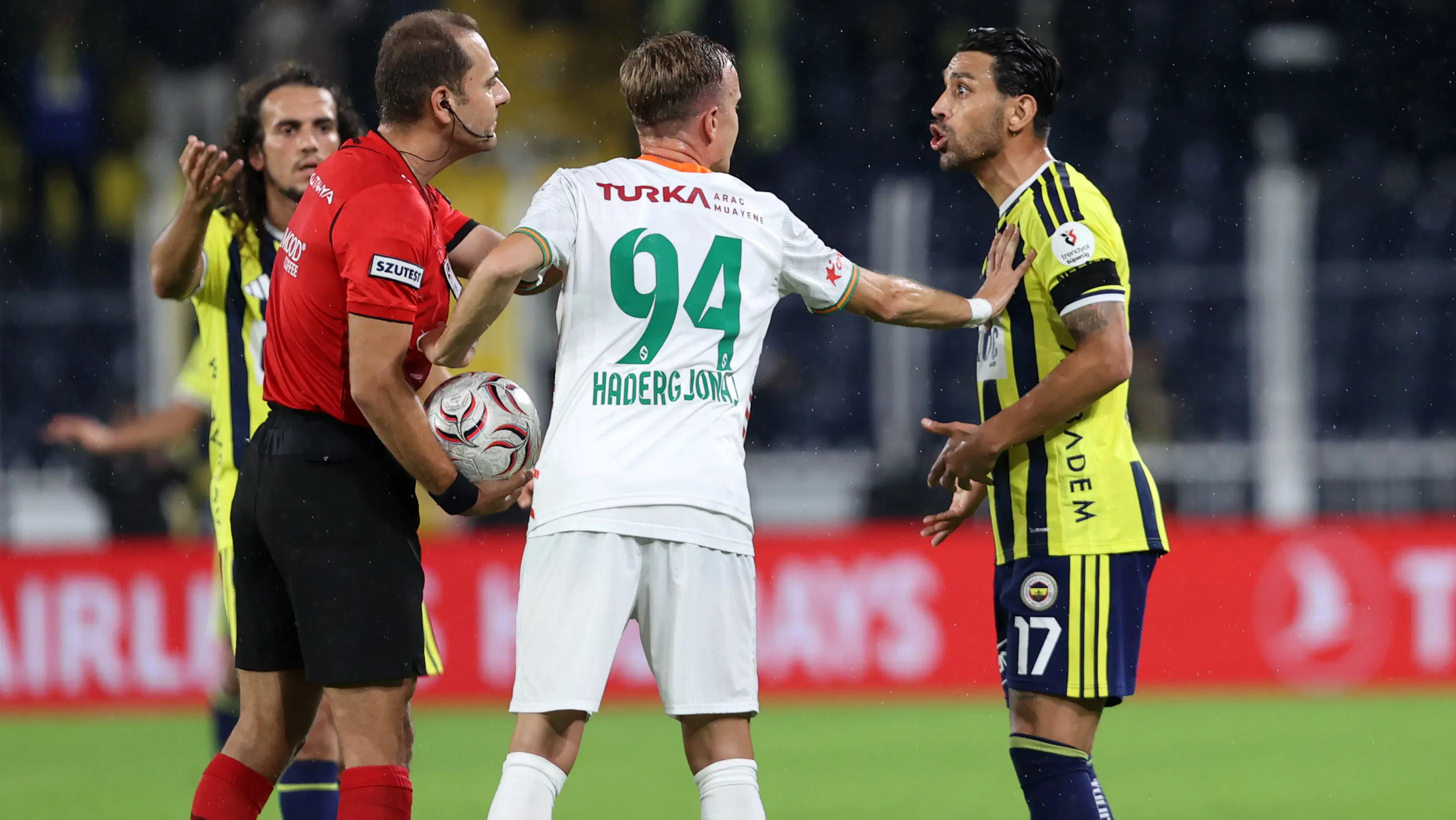 Fenerbahçe - Alanyaspor Maçında İptal Edilen Golde Verilen Karar Doğru Mu? Trio'dan Çok Net Yorum