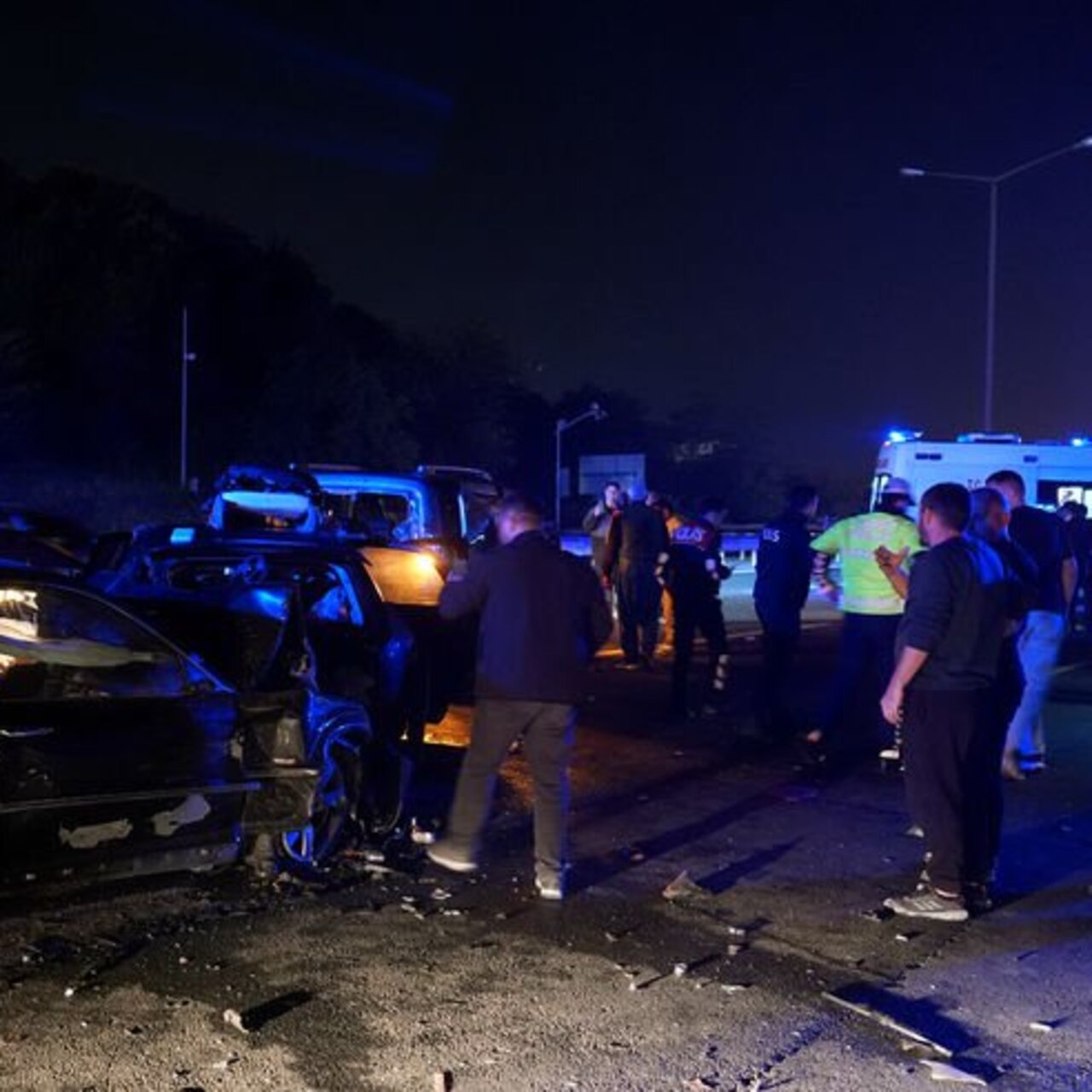 Beykoz'da 5 araçlık zincirleme kaza: 7 yaralı