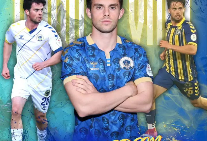 Menemen FK Yiğit Kerem'le imzaladı