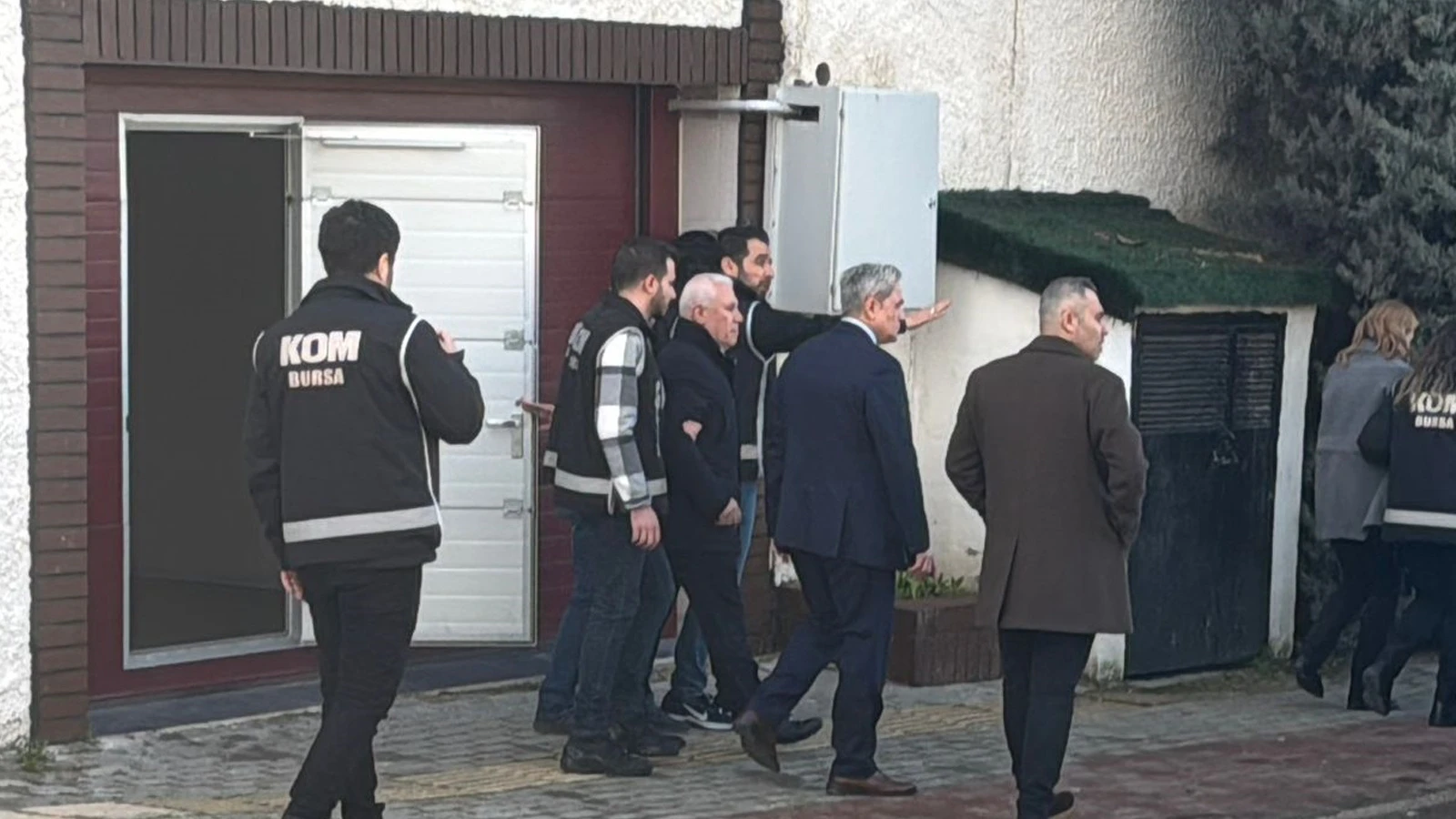 Bursa Büyükşehir Belediye Başkanı Mustafa Bozbey tutuklandı
