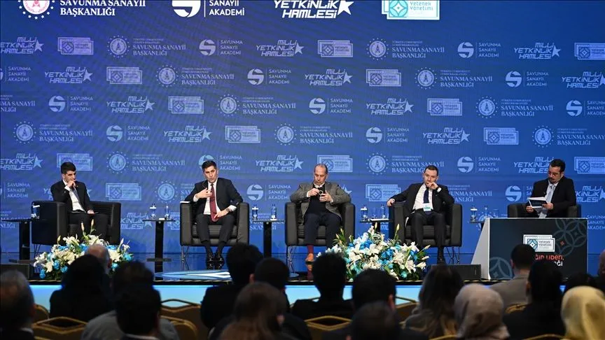 Küresel belirsizlik ortamında yetenek yönetimi tartışıldı