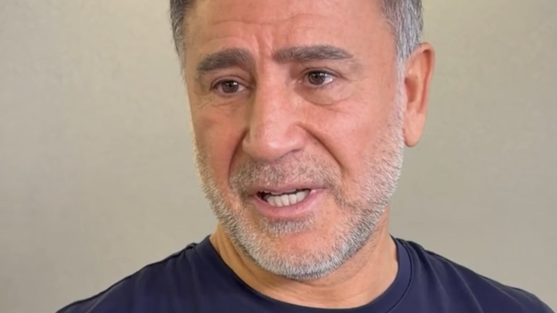 İzzet Yıldızhan: İtibarımı Zedeleyenlere Dava Açtım - Magazin Haberleri - Habertürk